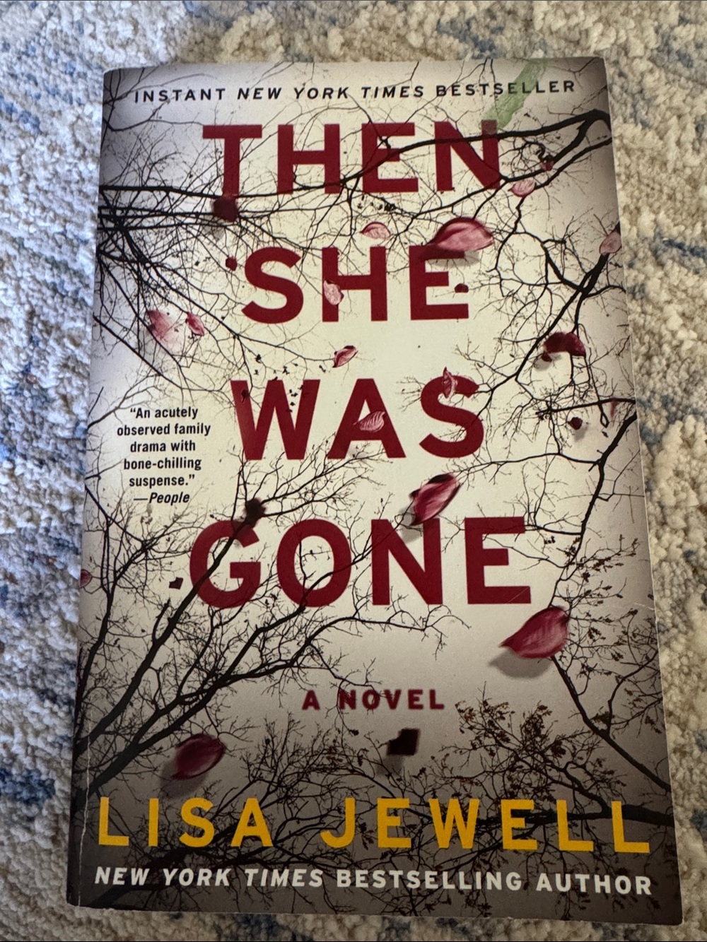 Lisa Jewell: Then She Was Gone paperback